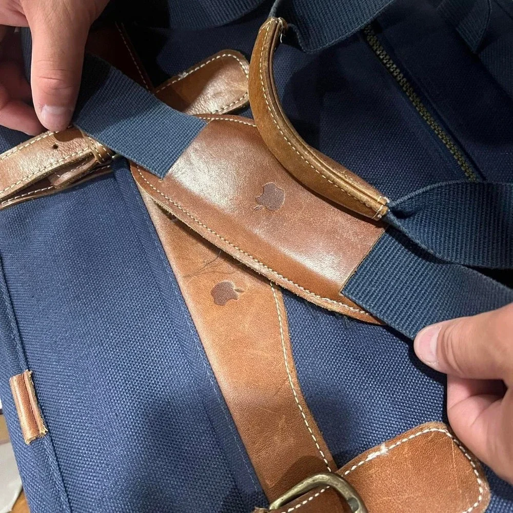 1990s Apple laptop messenger Leather satchel bag with leather details